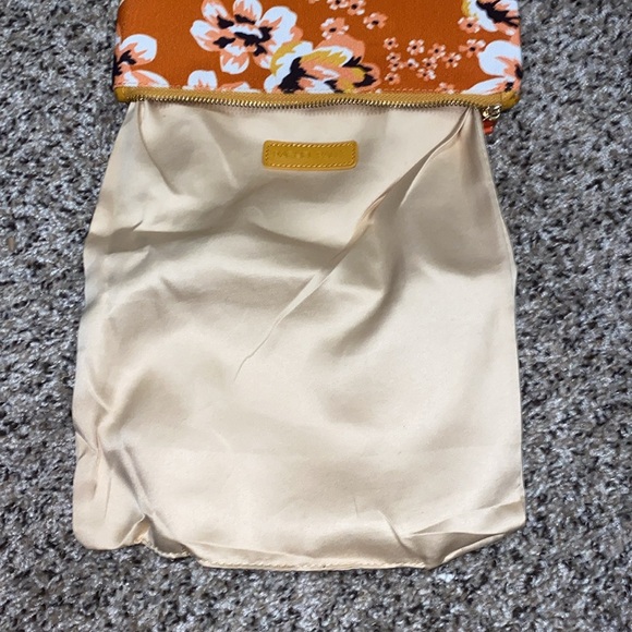 🐆Rachel Pally Orange Floral Clutch! - Picture 10 of 11